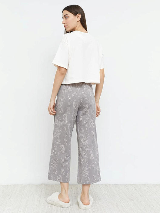 Комплект жен(футболка+бриджи)  (АРТ. 592444)