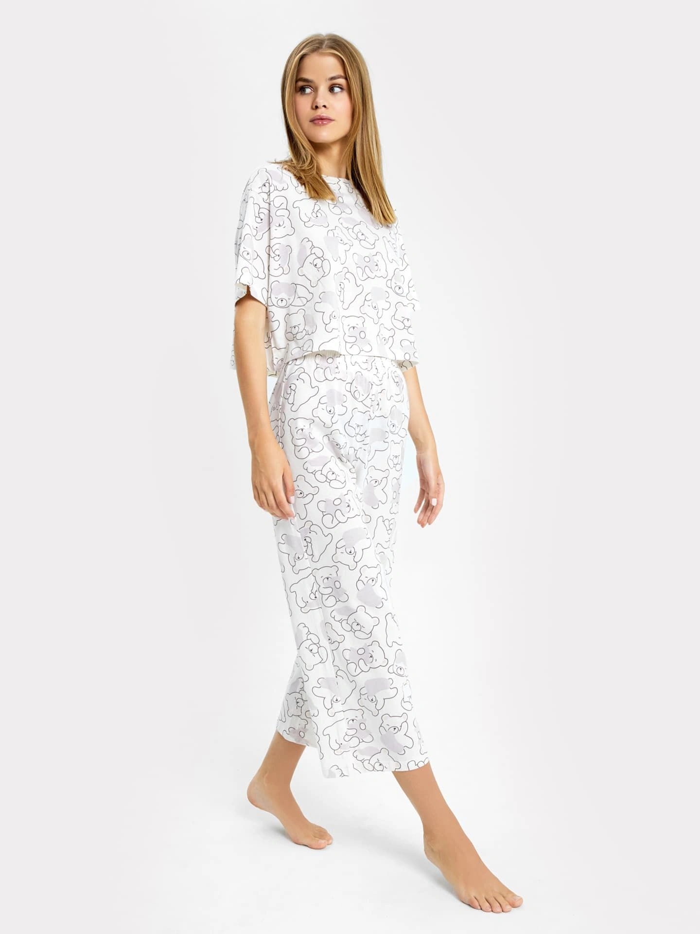 Комплект жен(футболка+бриджи)  (АРТ. 592444)