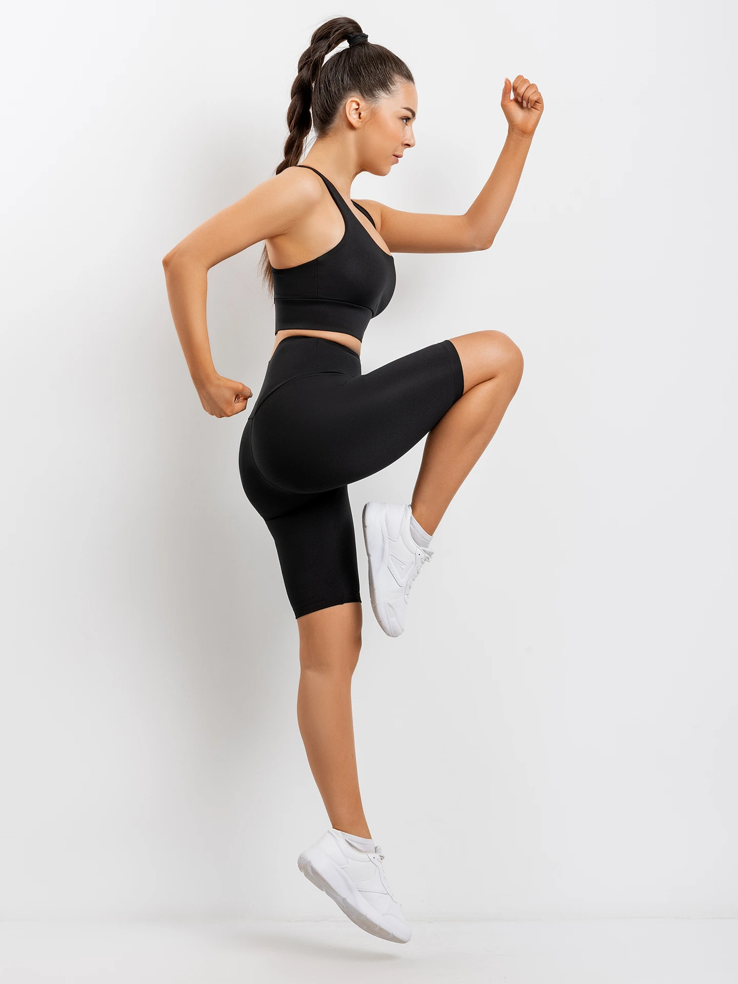 Шорты жен (АРТ. 332331)