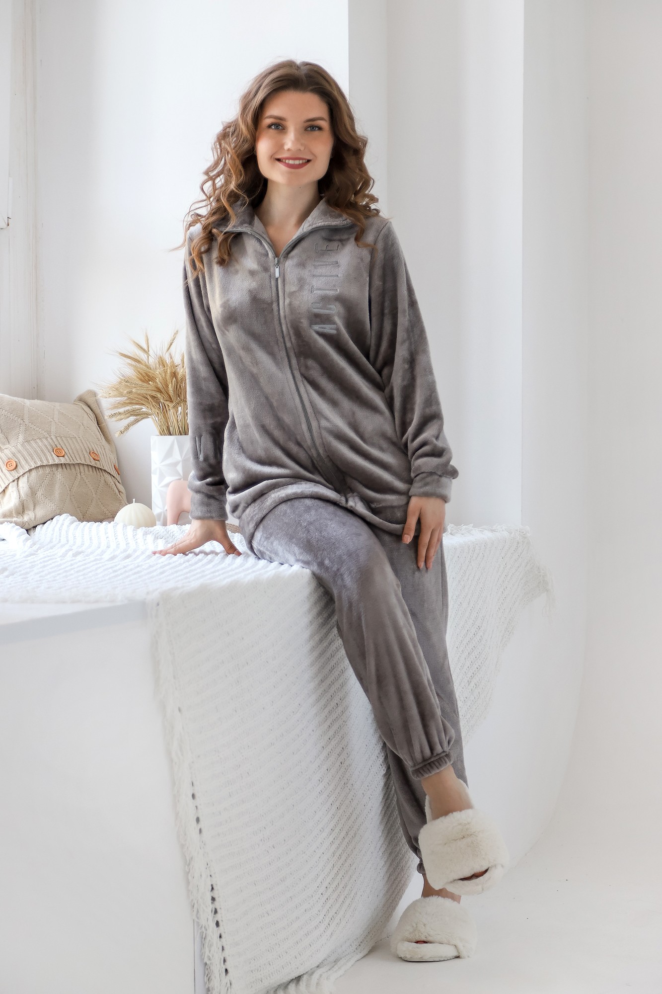 Костюм жен (АРТ. Философия)